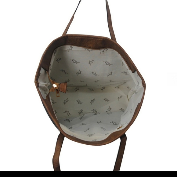 Black Faux Leather Tote - Picture 4 of 4